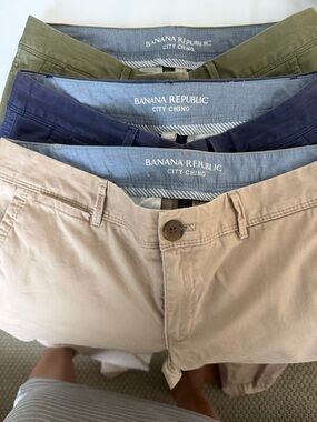 Banana Republic Men’s Chino Pants in Khaki, Olive & Navy